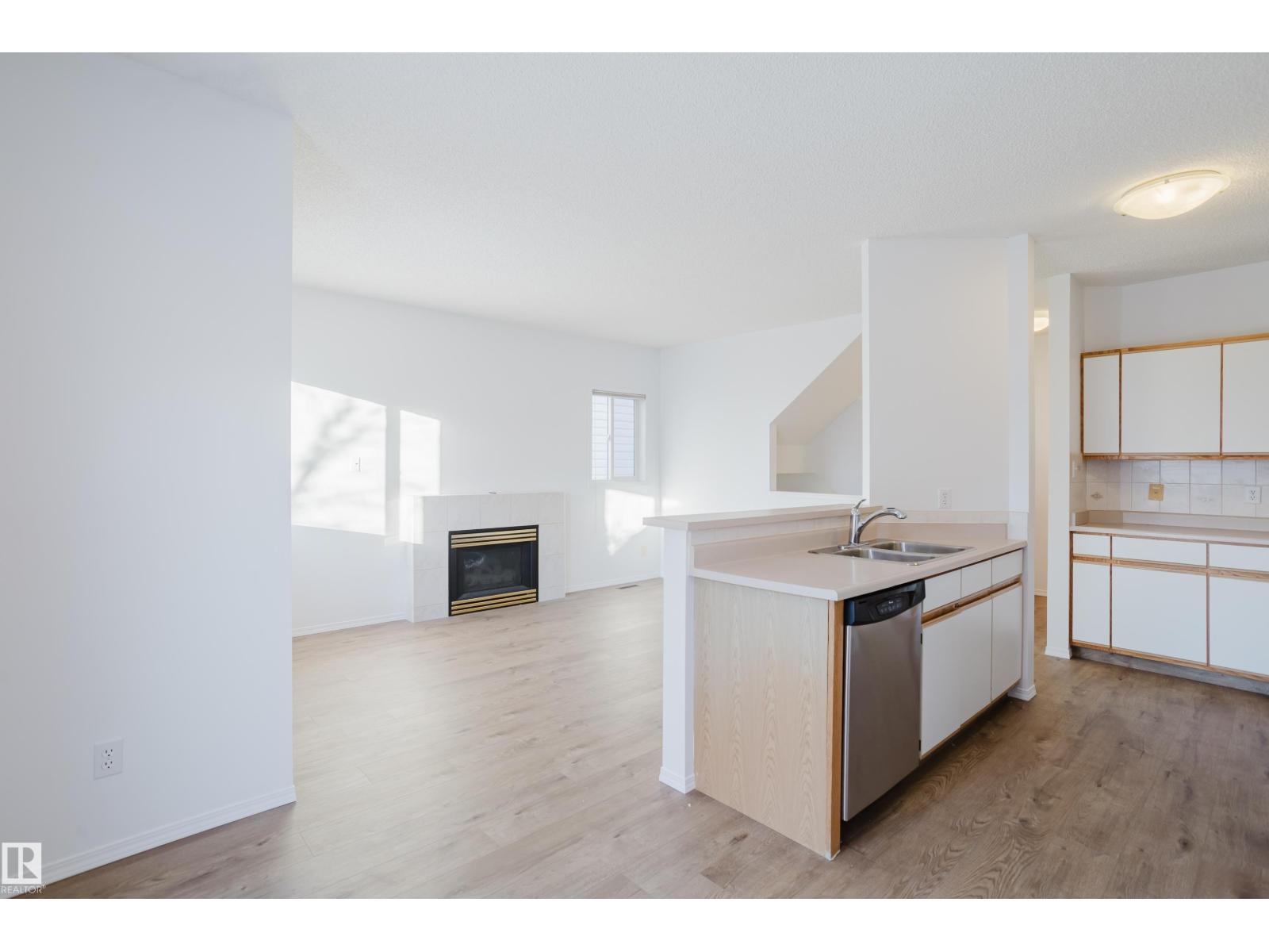 #57 843 YOUVILLE DR W NW, Edmonton