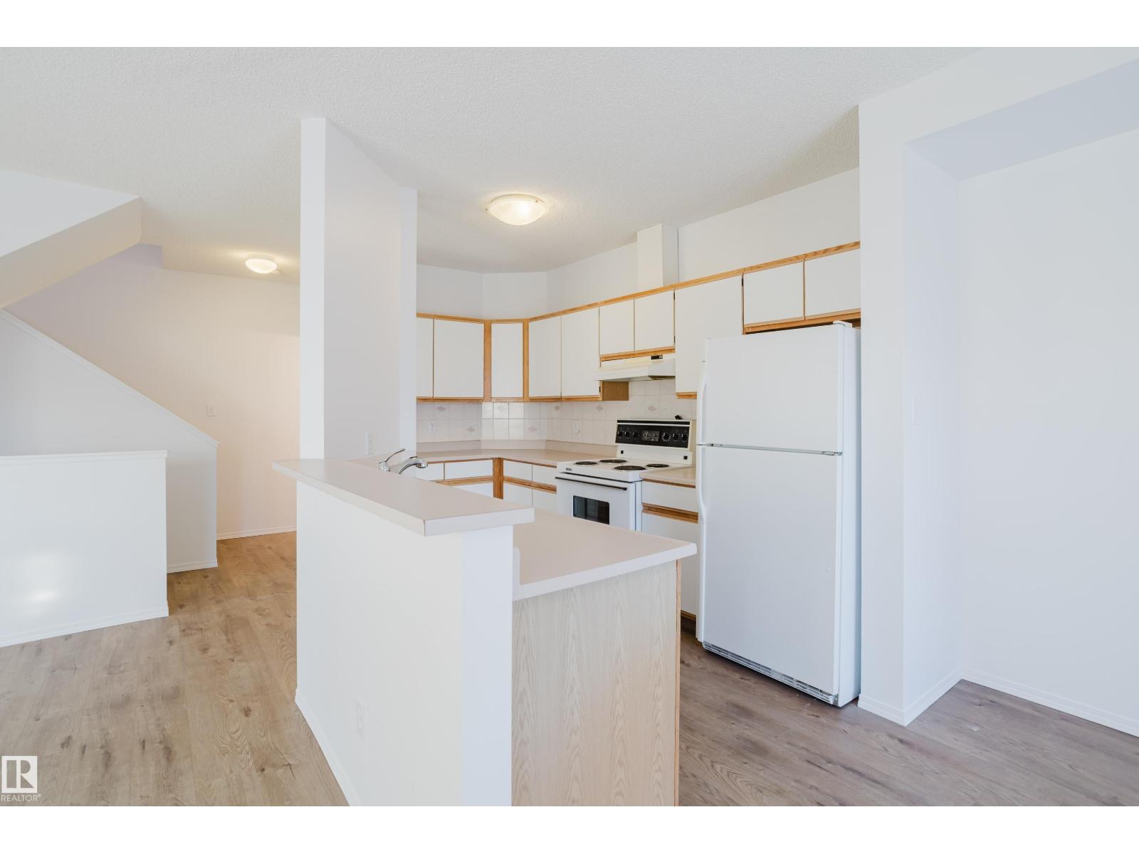 #57 843 YOUVILLE DR W NW, Edmonton