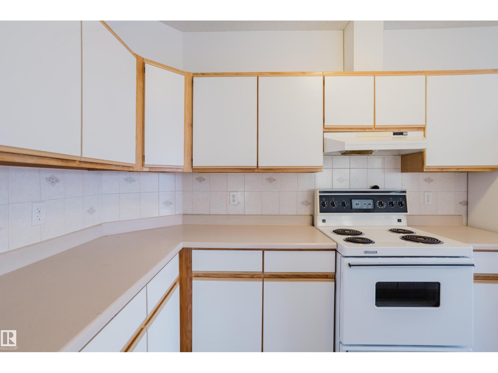 #57 843 YOUVILLE DR W NW, Edmonton