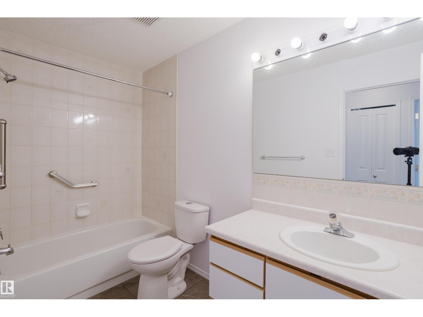 #57 843 YOUVILLE DR W NW, Edmonton