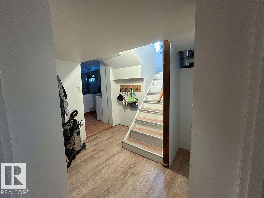 7211 83 ST NW, Edmonton