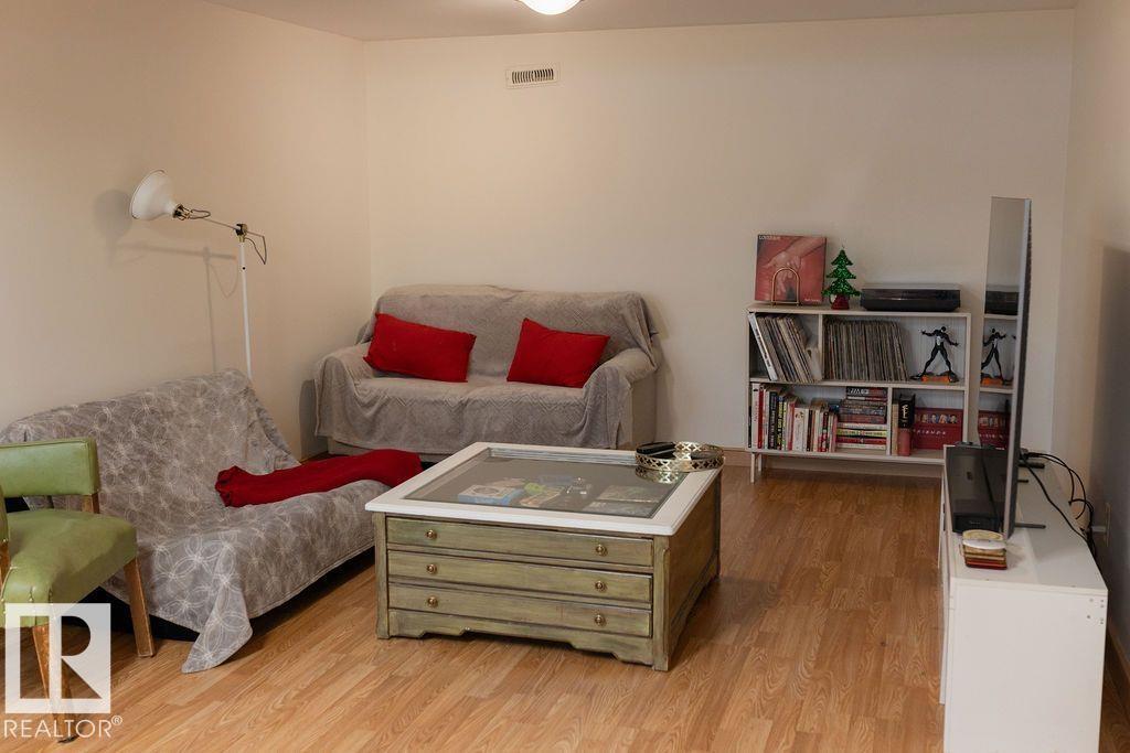 7211 83 ST NW, Edmonton