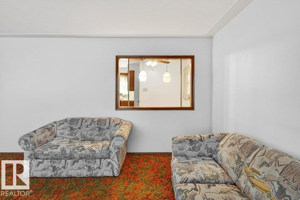 12224 55 ST NW NW, Edmonton