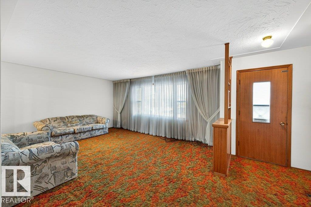 12224 55 ST NW NW, Edmonton