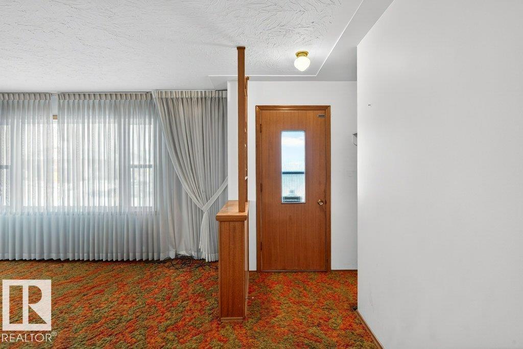 12224 55 ST NW NW, Edmonton