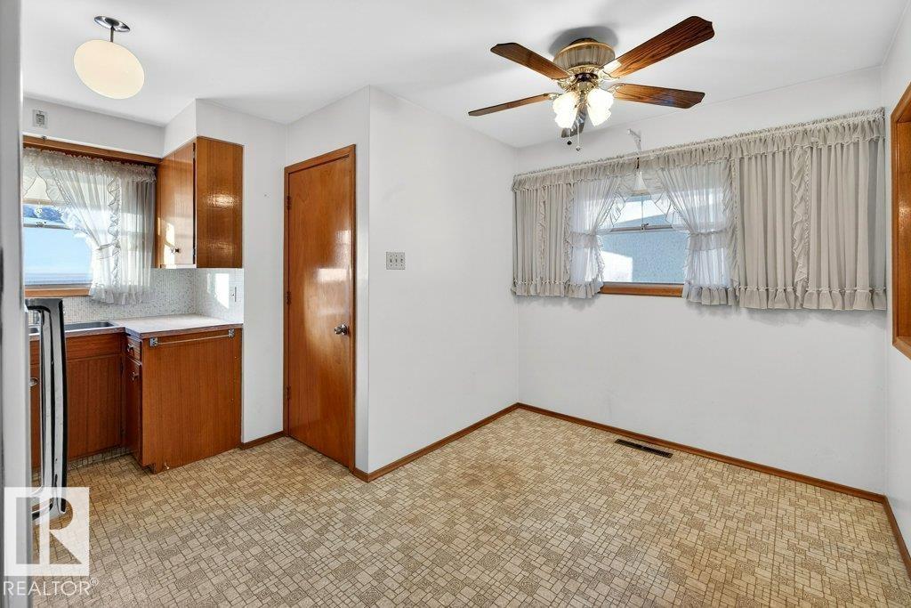 12224 55 ST NW NW, Edmonton