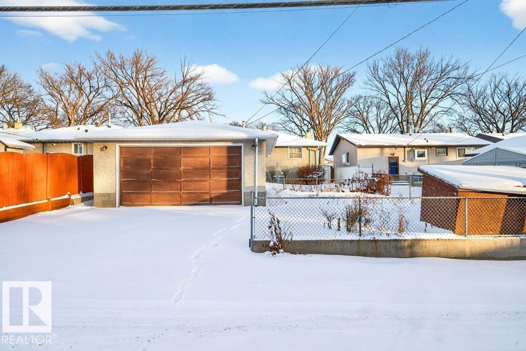 12224 55 ST NW NW, Edmonton