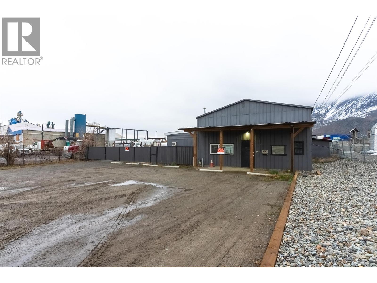  750 SARCEE Street East, Kamloops