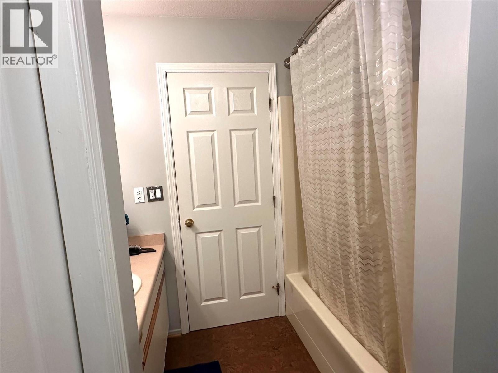 573 10th Avenue Unit# 2, Castlegar