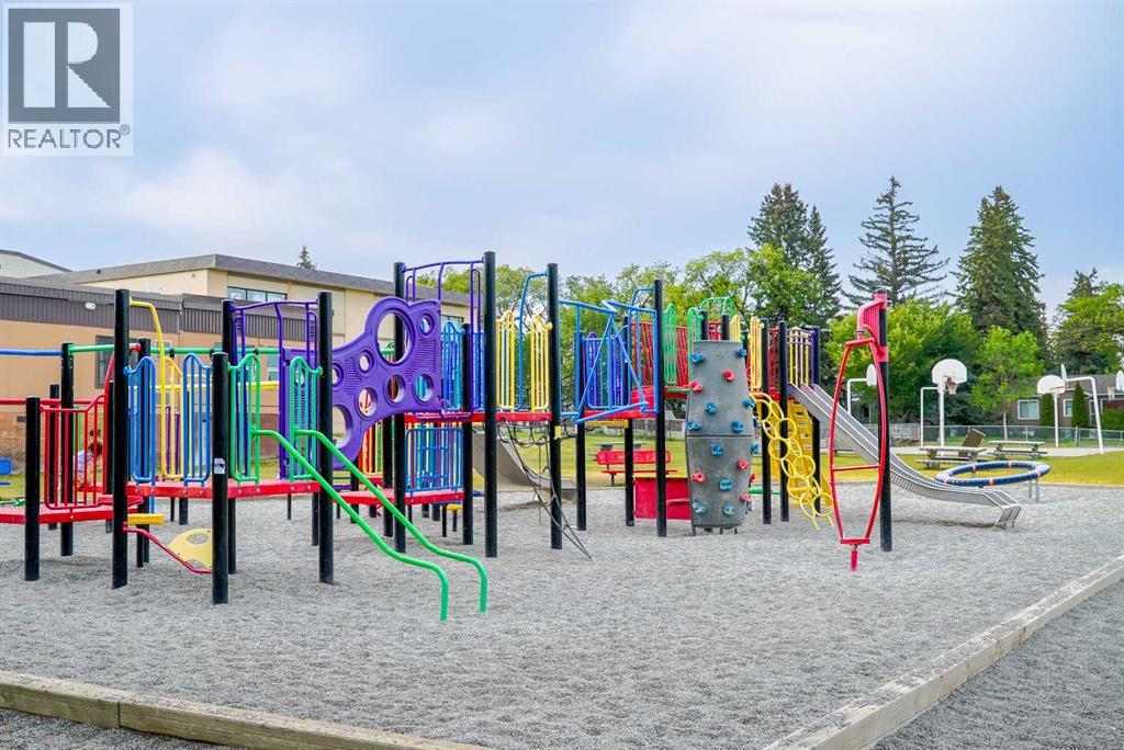 Single Family House for Sale in   Avenue NW Mount Pleasant Calgary 