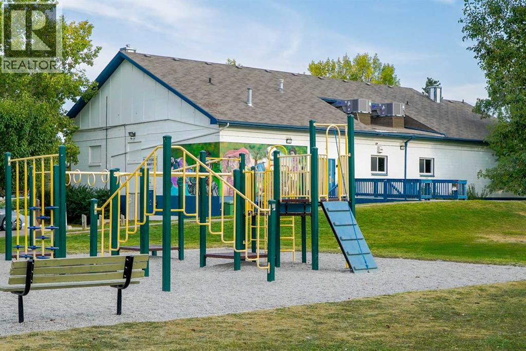 Single Family House for Sale in   Avenue NW Mount Pleasant Calgary 