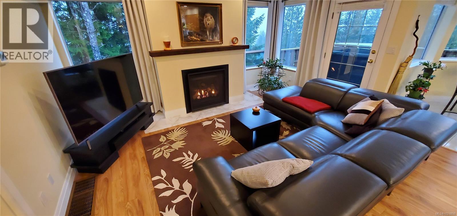 527 Cala Crt, Gold River