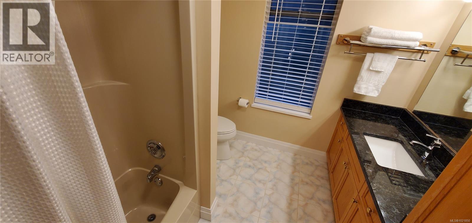 527 Cala Crt, Gold River