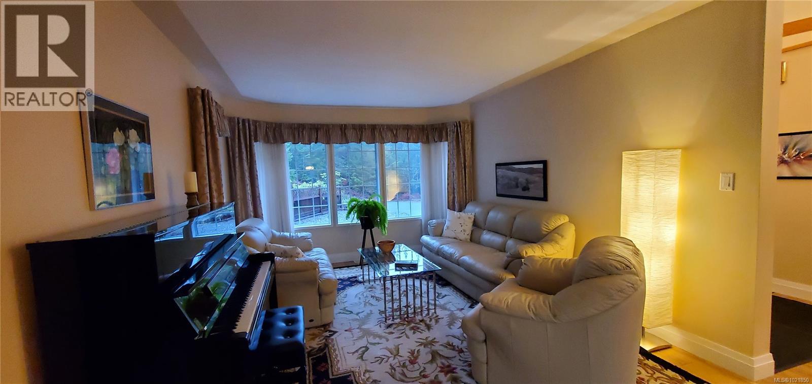 527 Cala Crt, Gold River