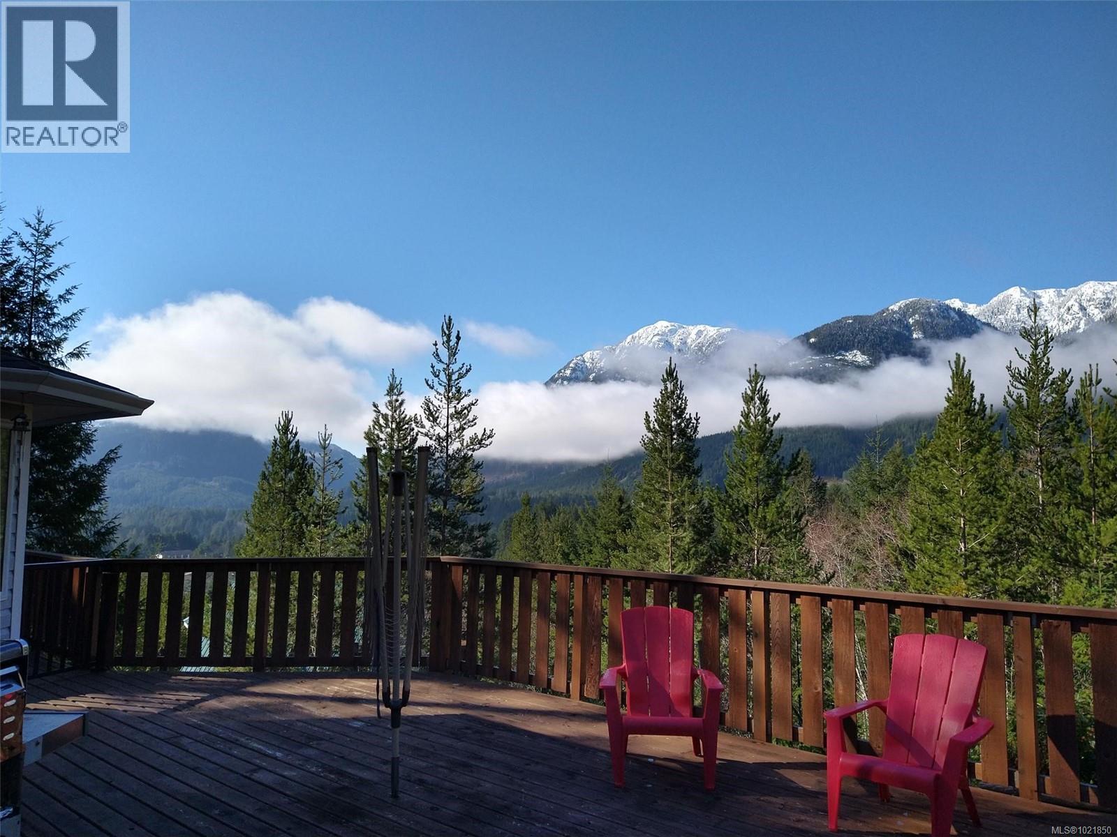 527 Cala Crt, Gold River