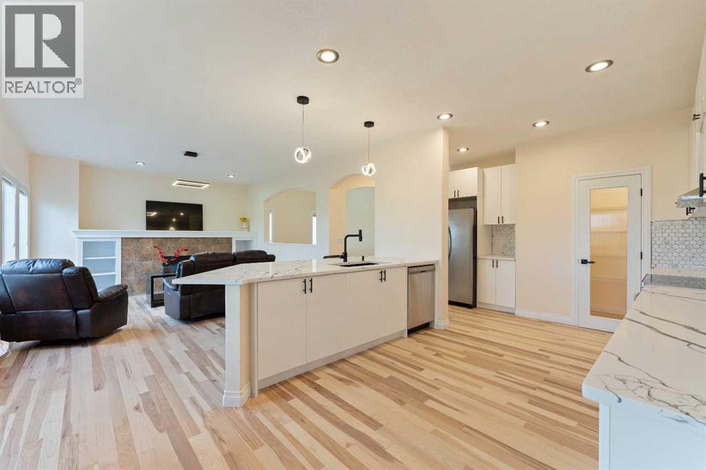 Single Family House for Sale in  Sherwood Circle NW Sherwood Calgary 