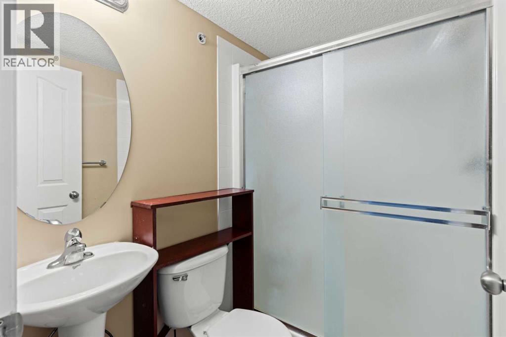 Single Family House for Sale in   Fish Creek Boulevard SW Evergreen Calgary 