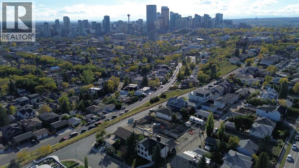 Single Family House for Sale in   Street NE Renfrew Calgary 