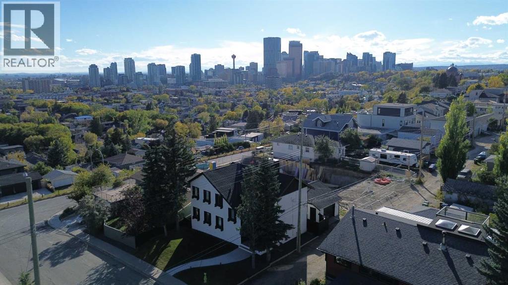 Single Family House for Sale in   Street NE Renfrew Calgary 