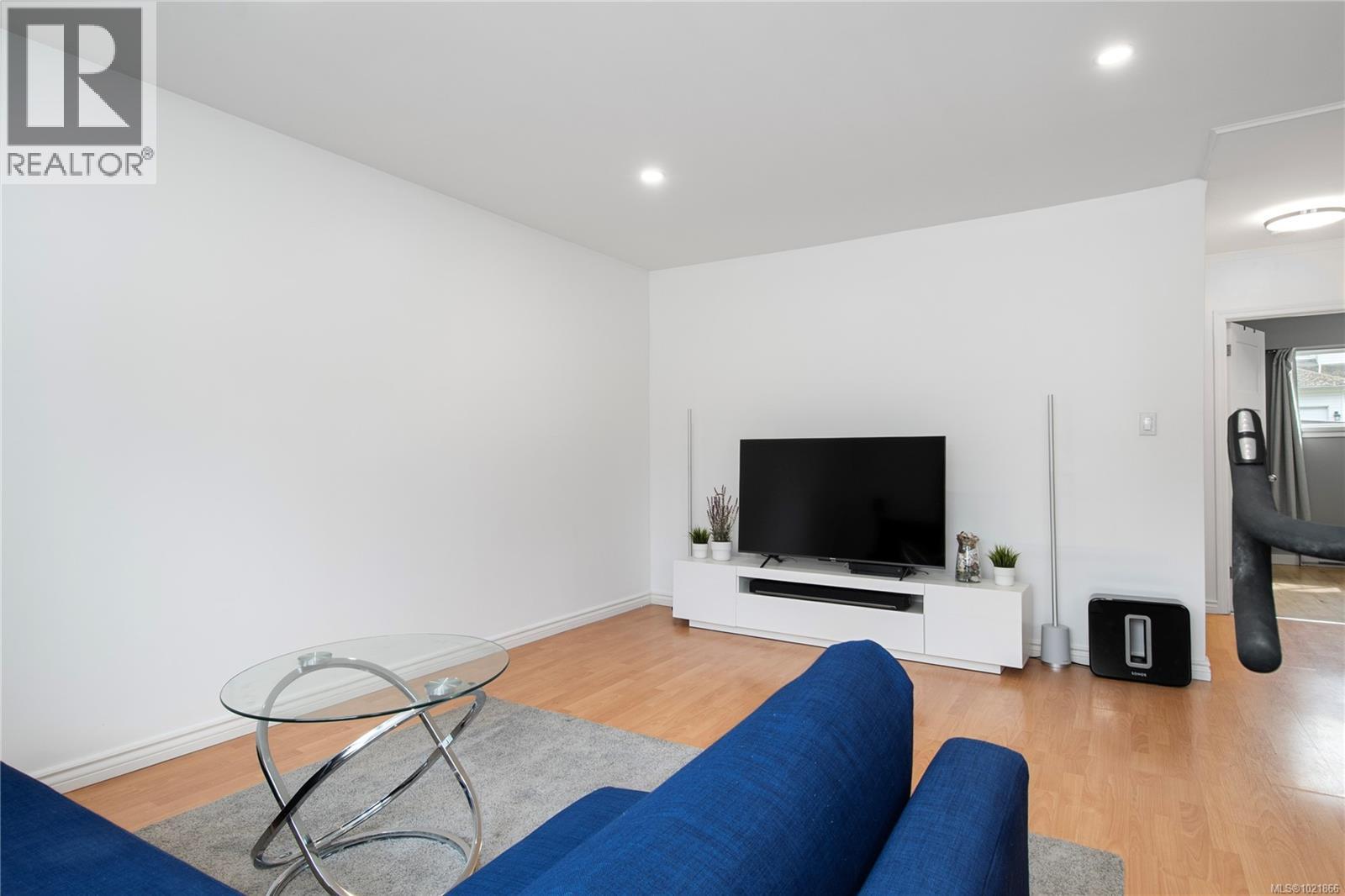 1120 1st St, Courtenay