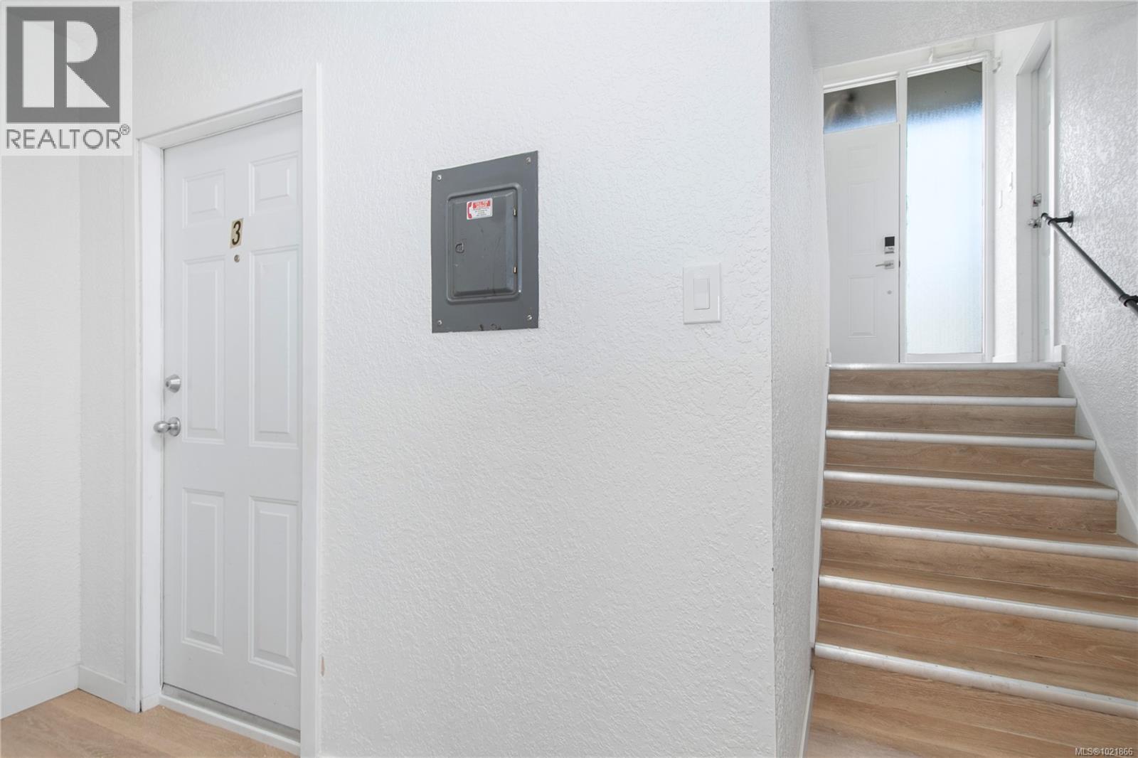 1120 1st St, Courtenay