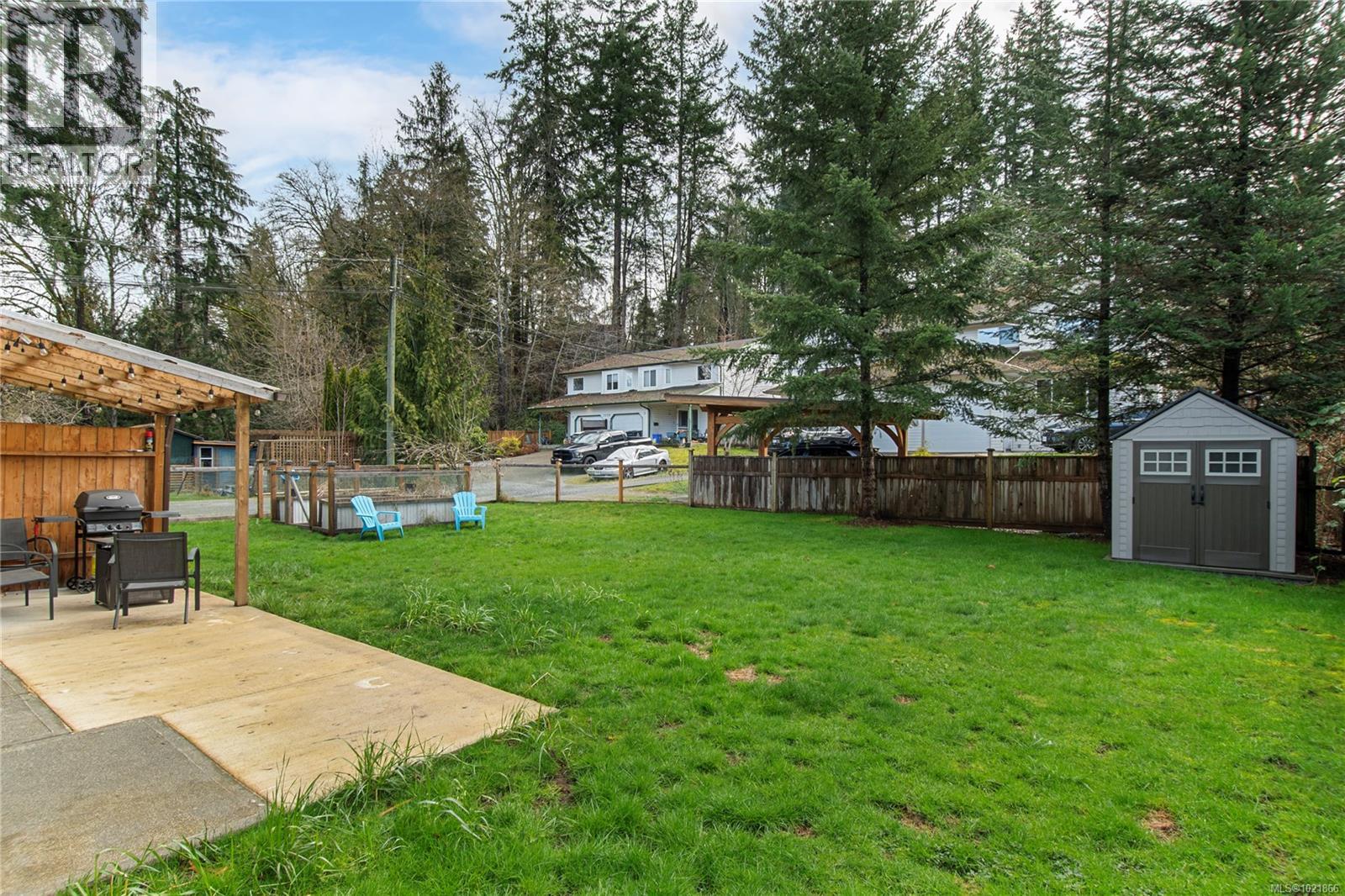 1120 1st St, Courtenay