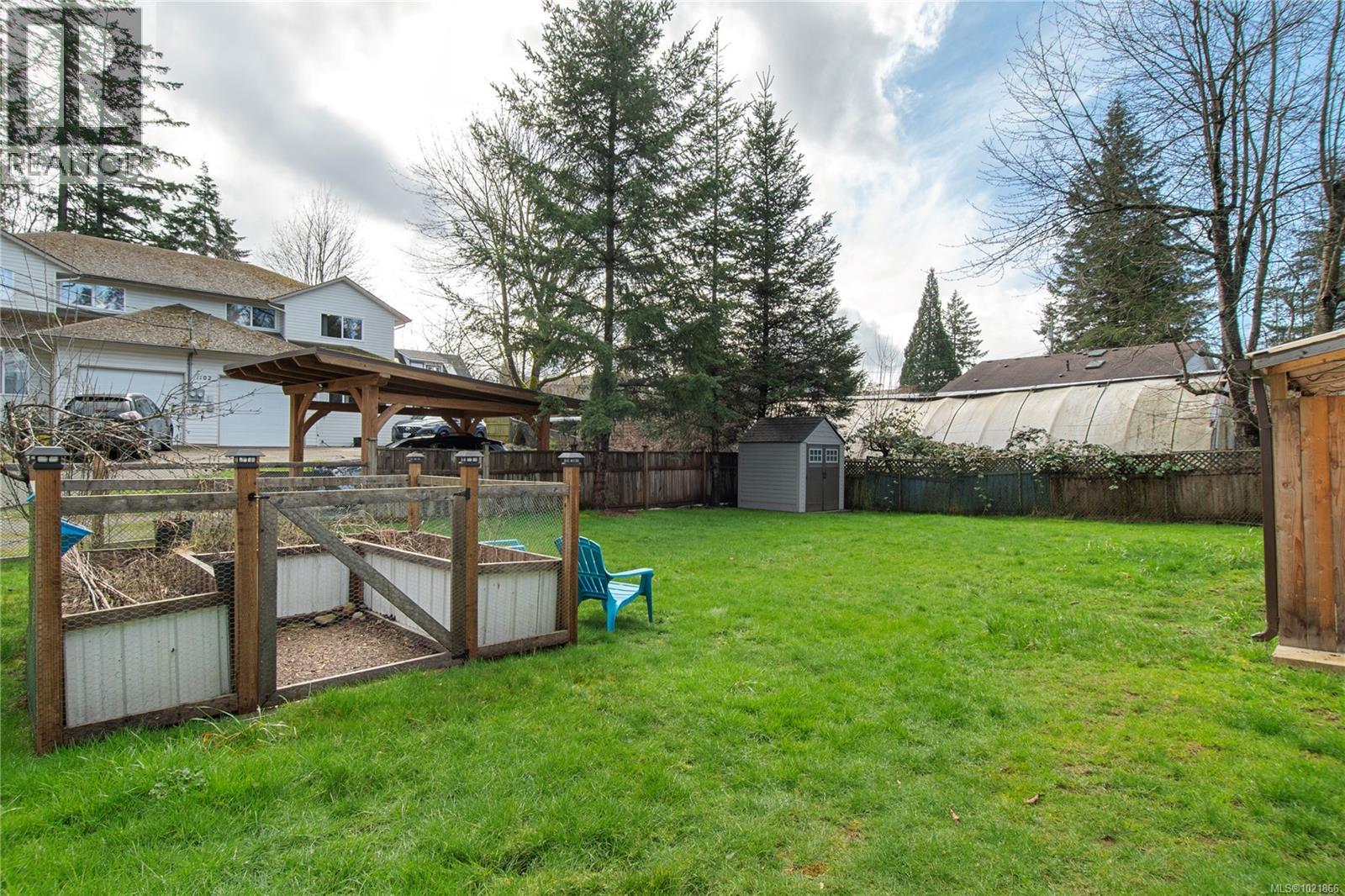 1120 1st St, Courtenay