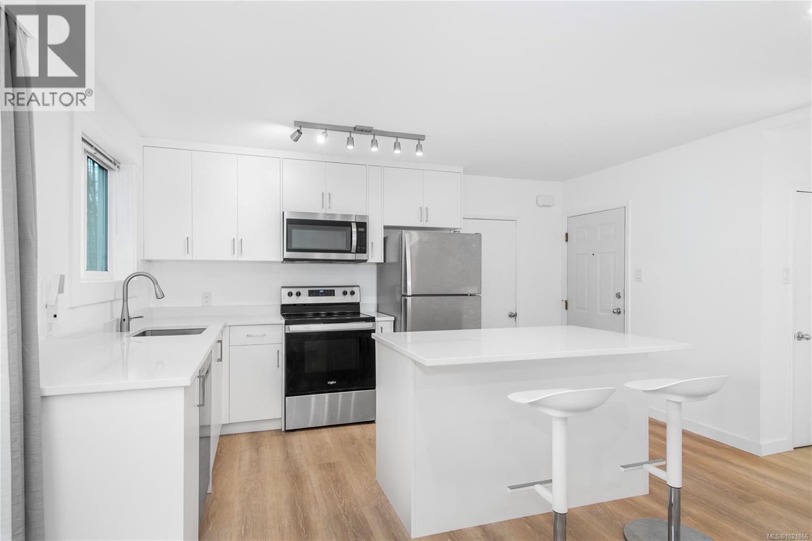 1120 1st St, Courtenay