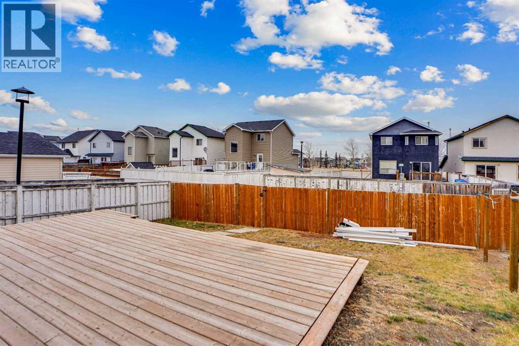 Single Family House 4 Level for Sale in  Martinbrook Road NE Martindale Calgary 