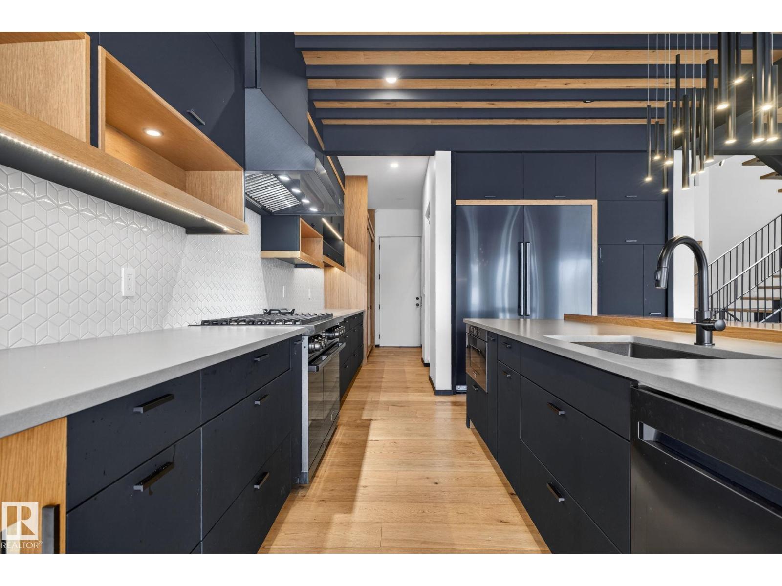 104 EDGEWATER CI, Leduc