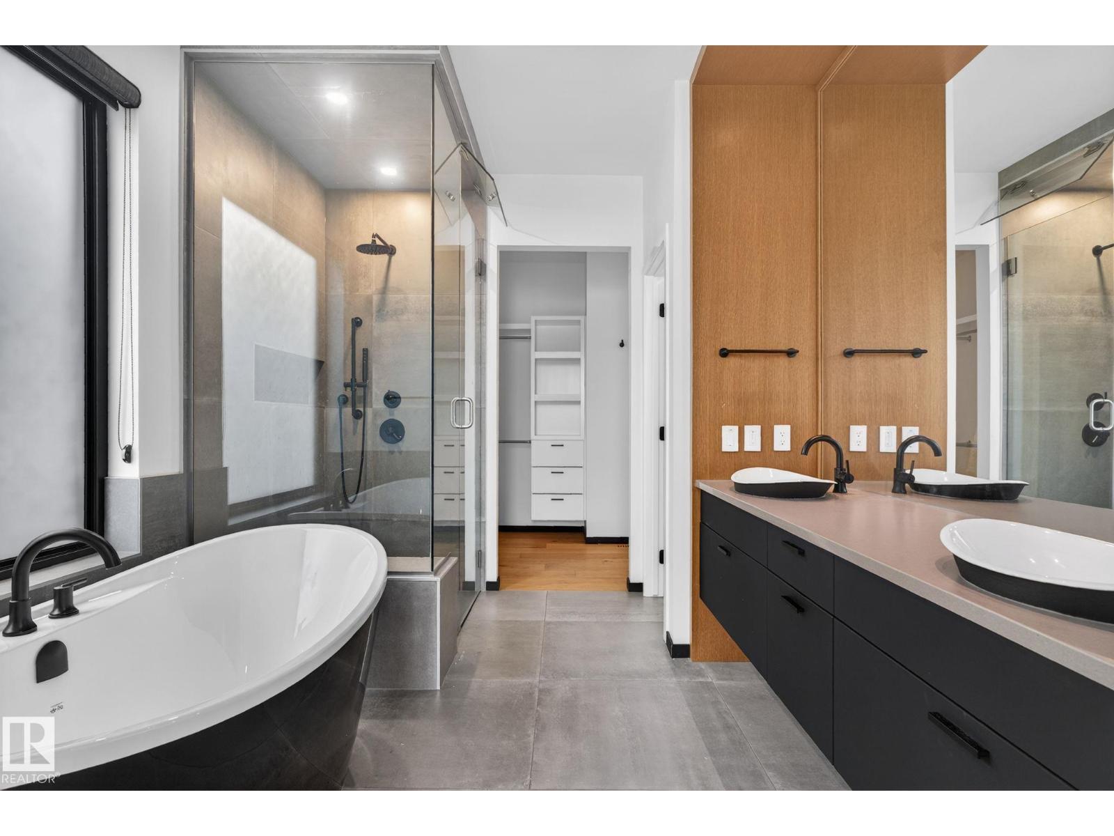 104 EDGEWATER CI, Leduc