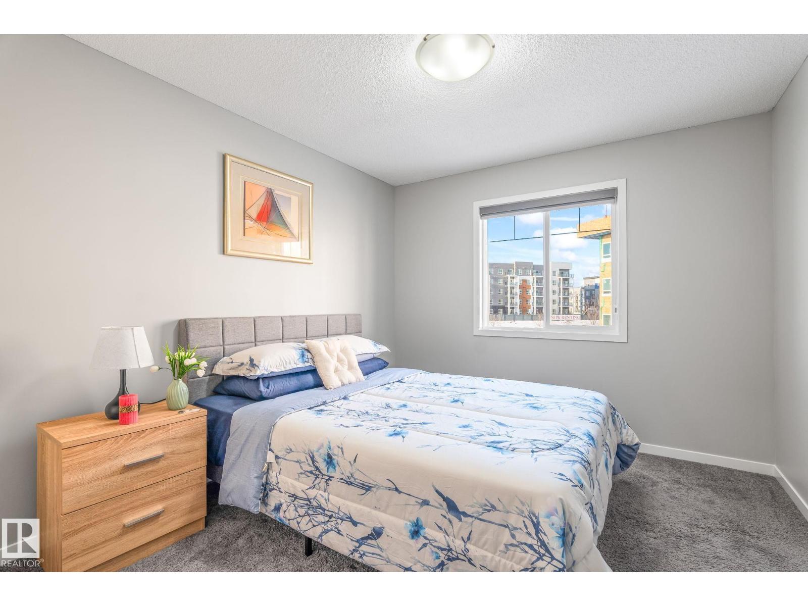 4867 alwood point SW SW, Edmonton