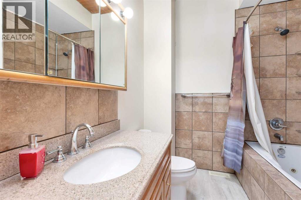 108 Brown Close, Red Deer