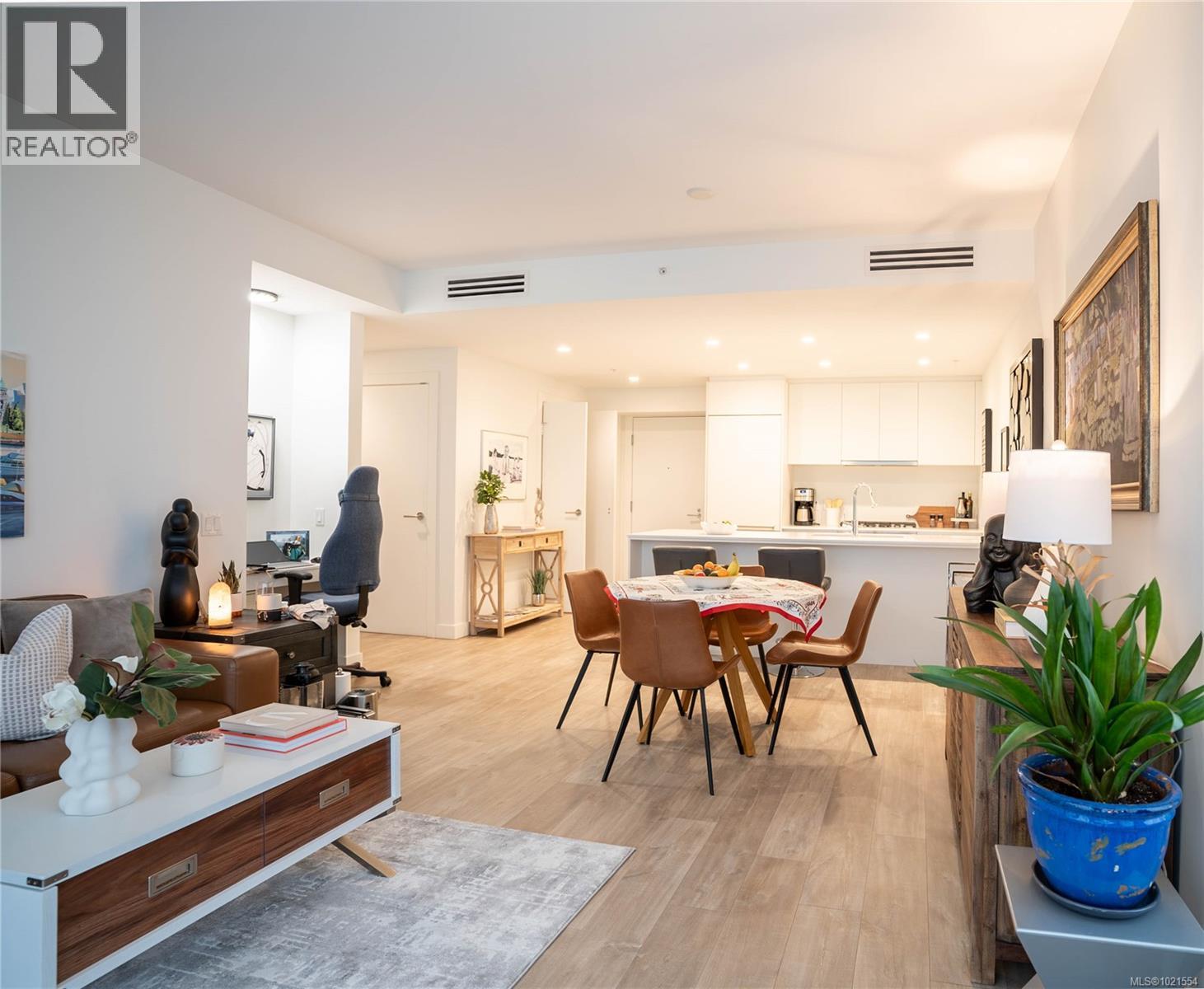 804 60 Saghalie Rd, Victoria