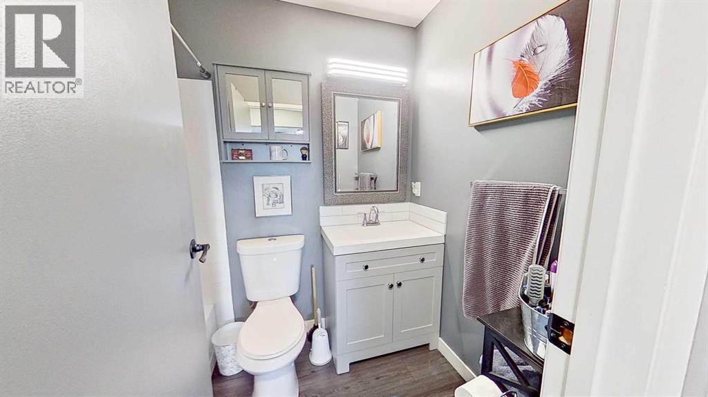 Single Family House for Sale in   Dover Point SE Dover Calgary 