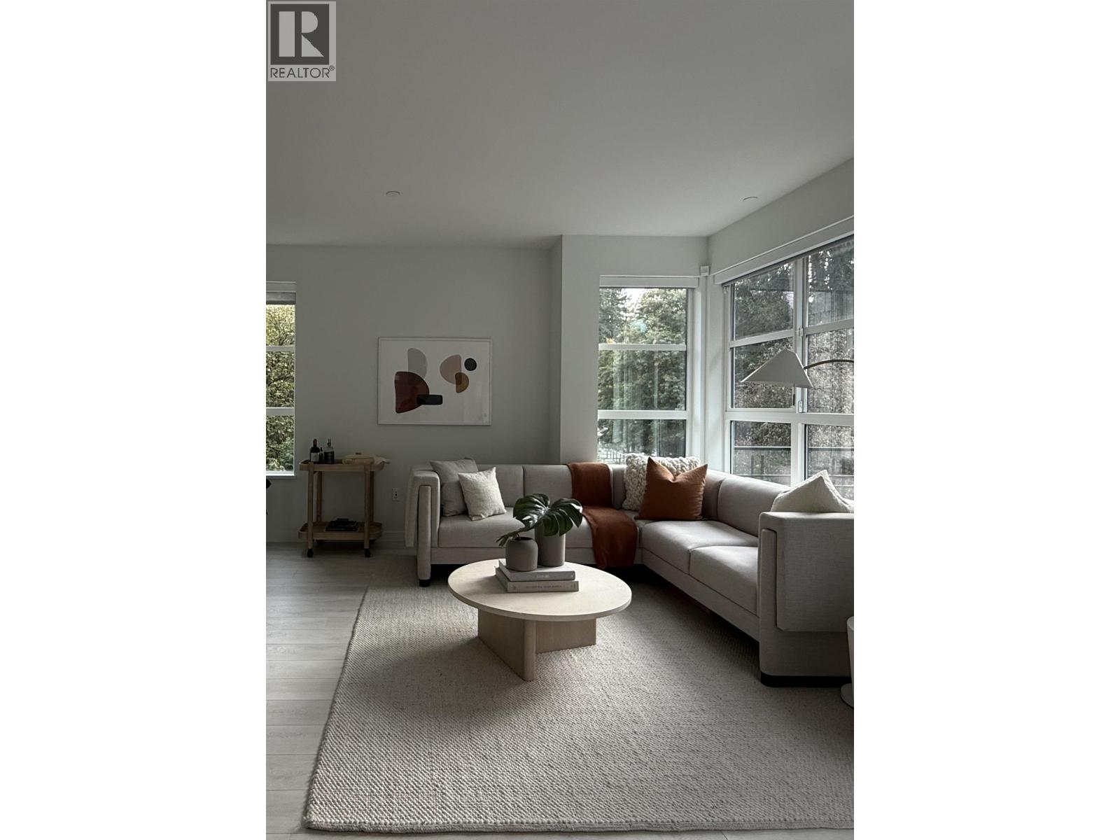 210 2045 HERITAGE PARK LANE, North Vancouver