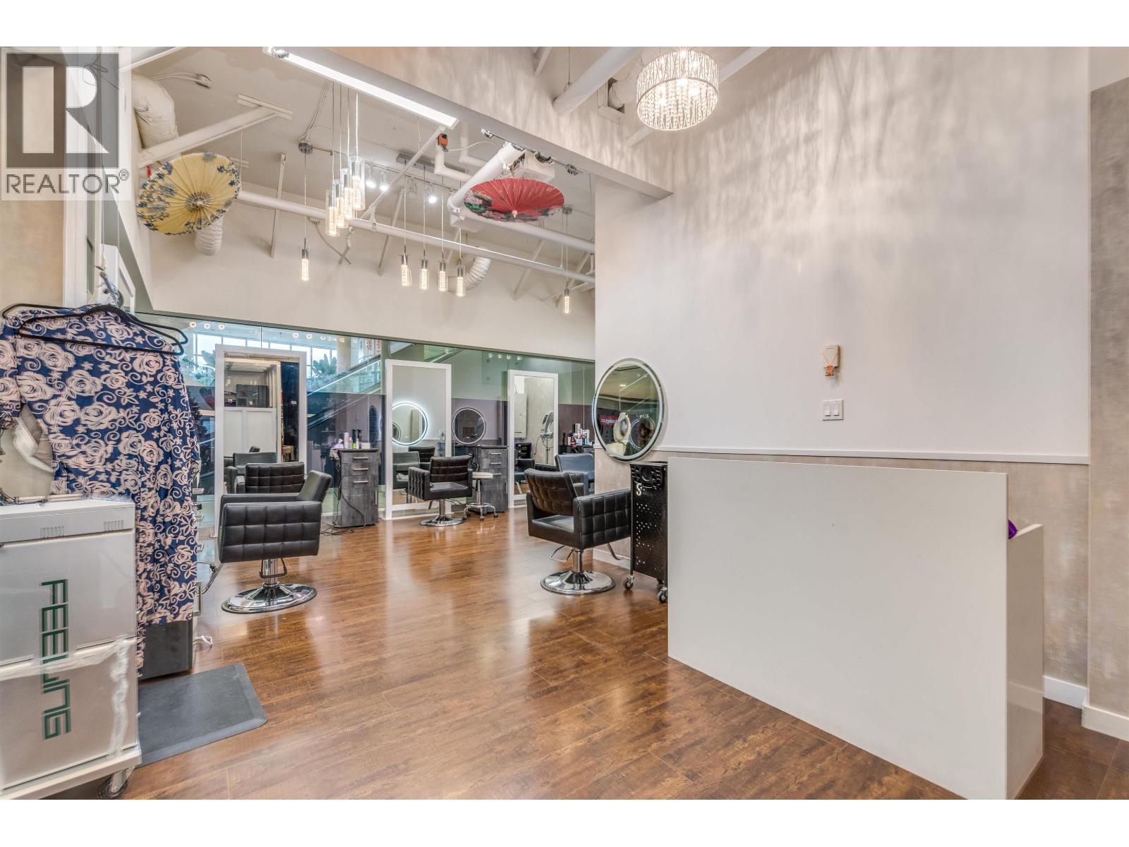 Retail in Richmond - Image 10