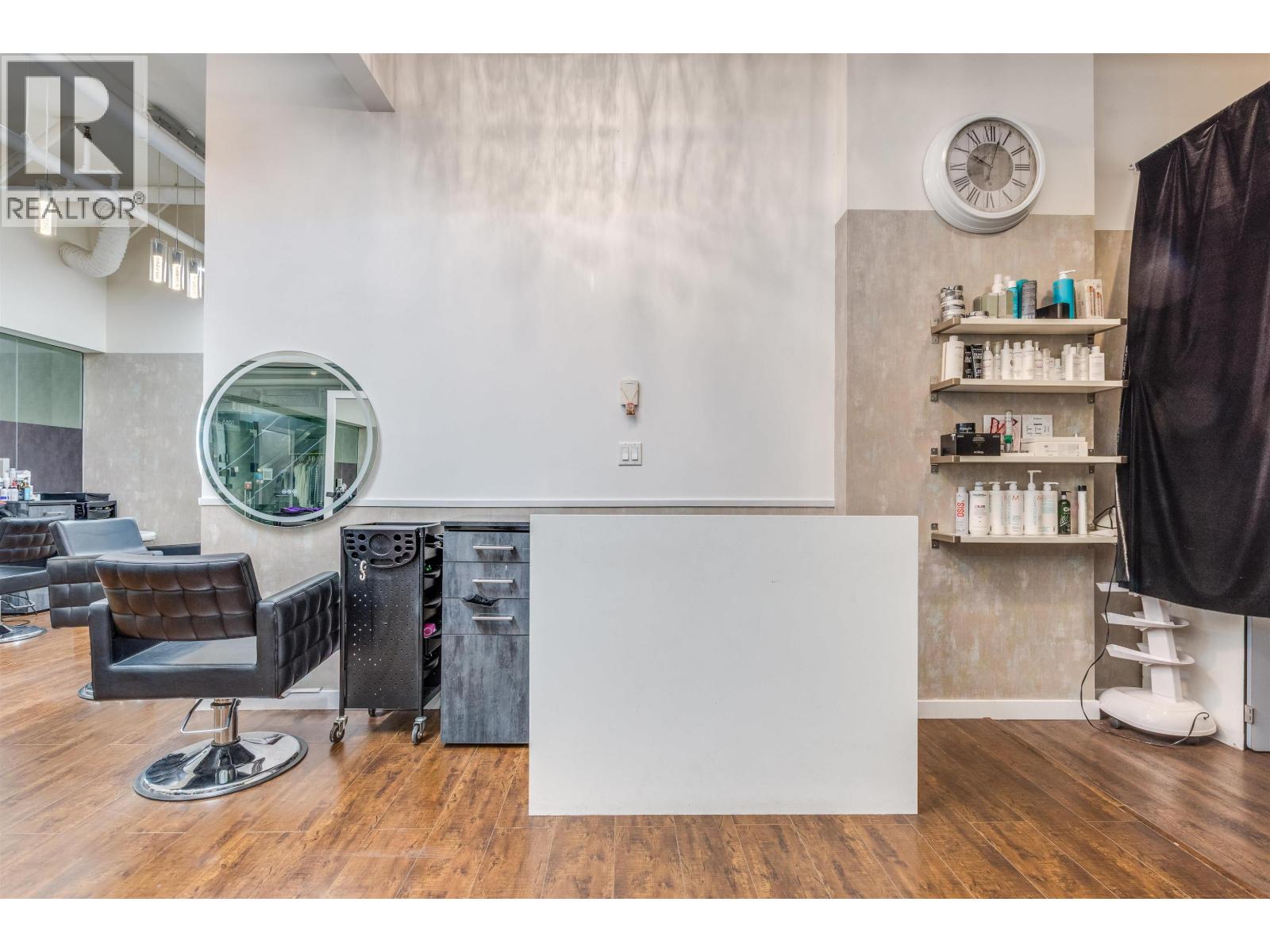 Retail in Richmond - Image 7
