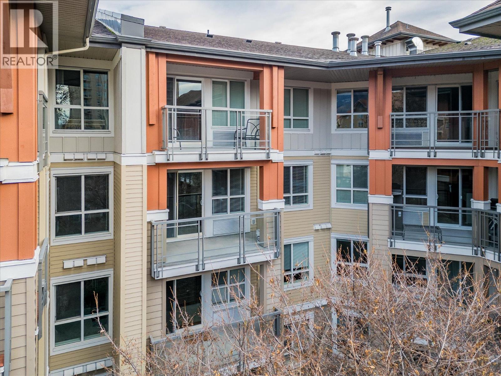 333 1099 Sunset Drive, Kelowna