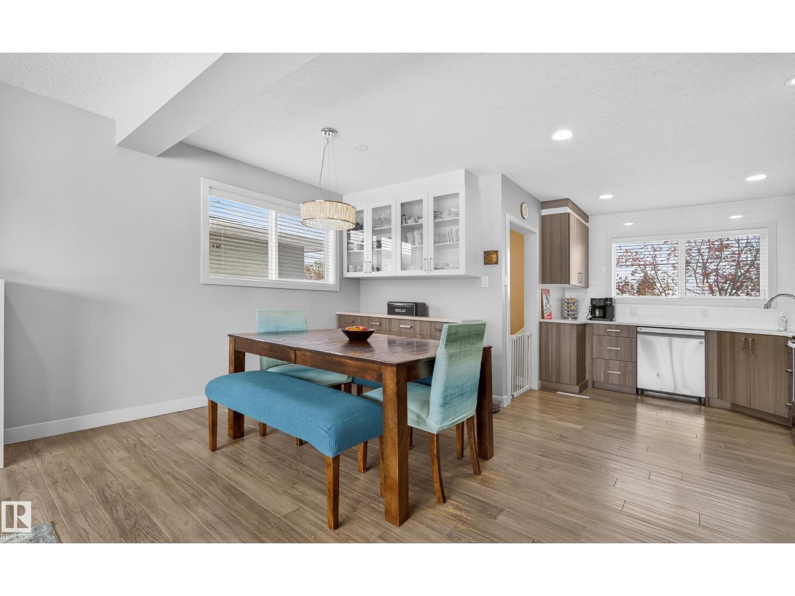 5604 91 AV NW, Edmonton