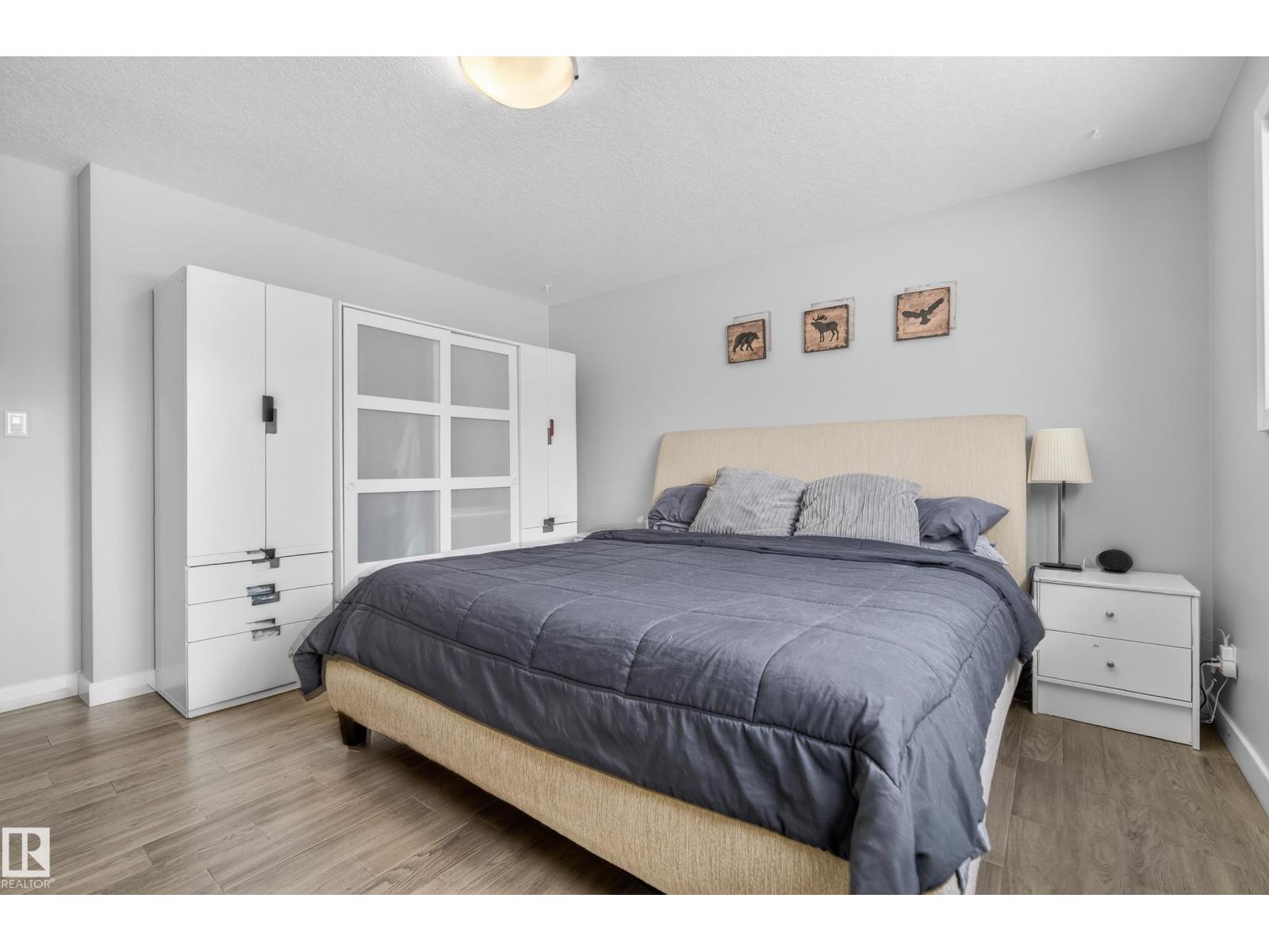 5604 91 AV NW, Edmonton