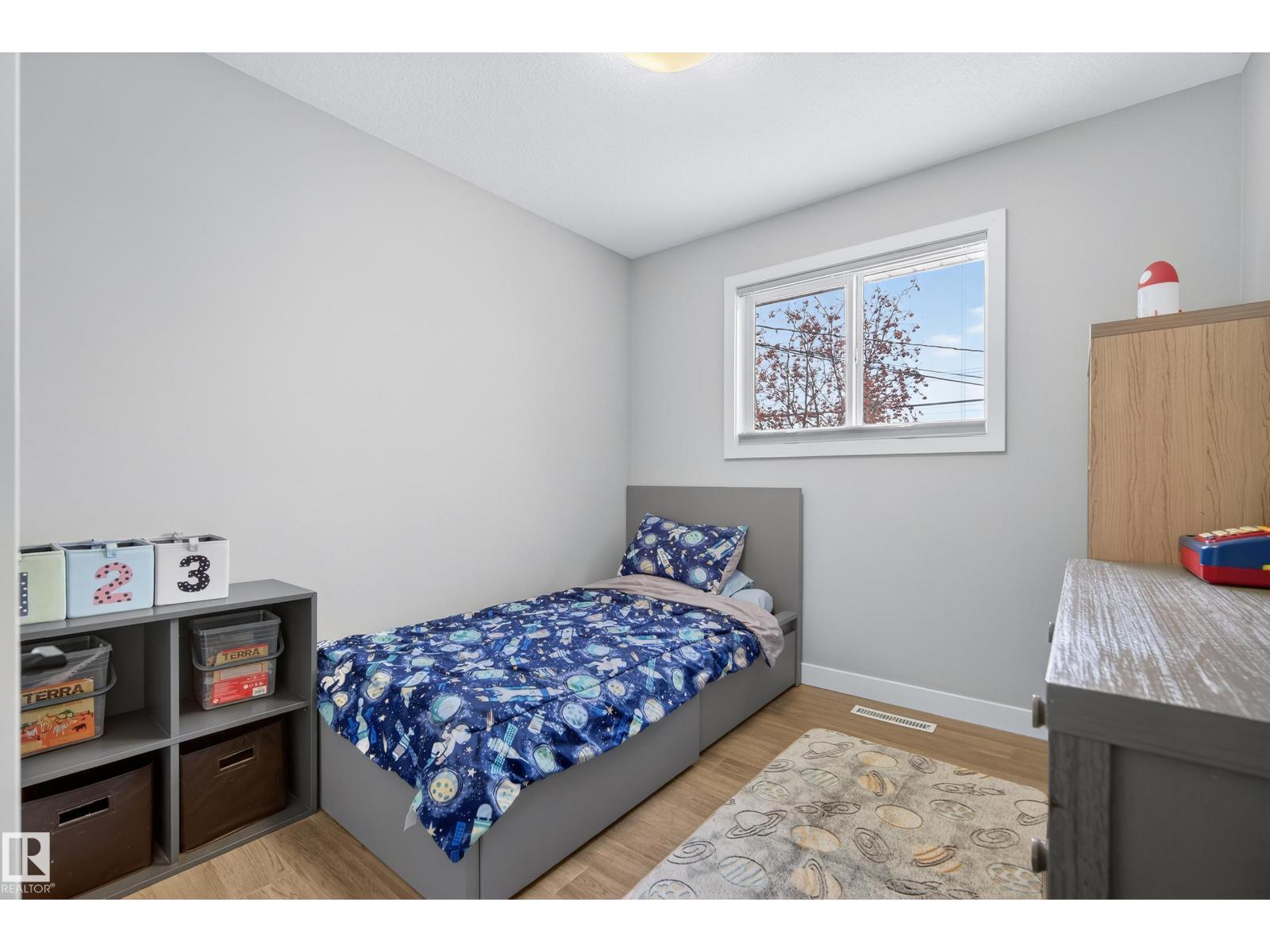 5604 91 AV NW, Edmonton