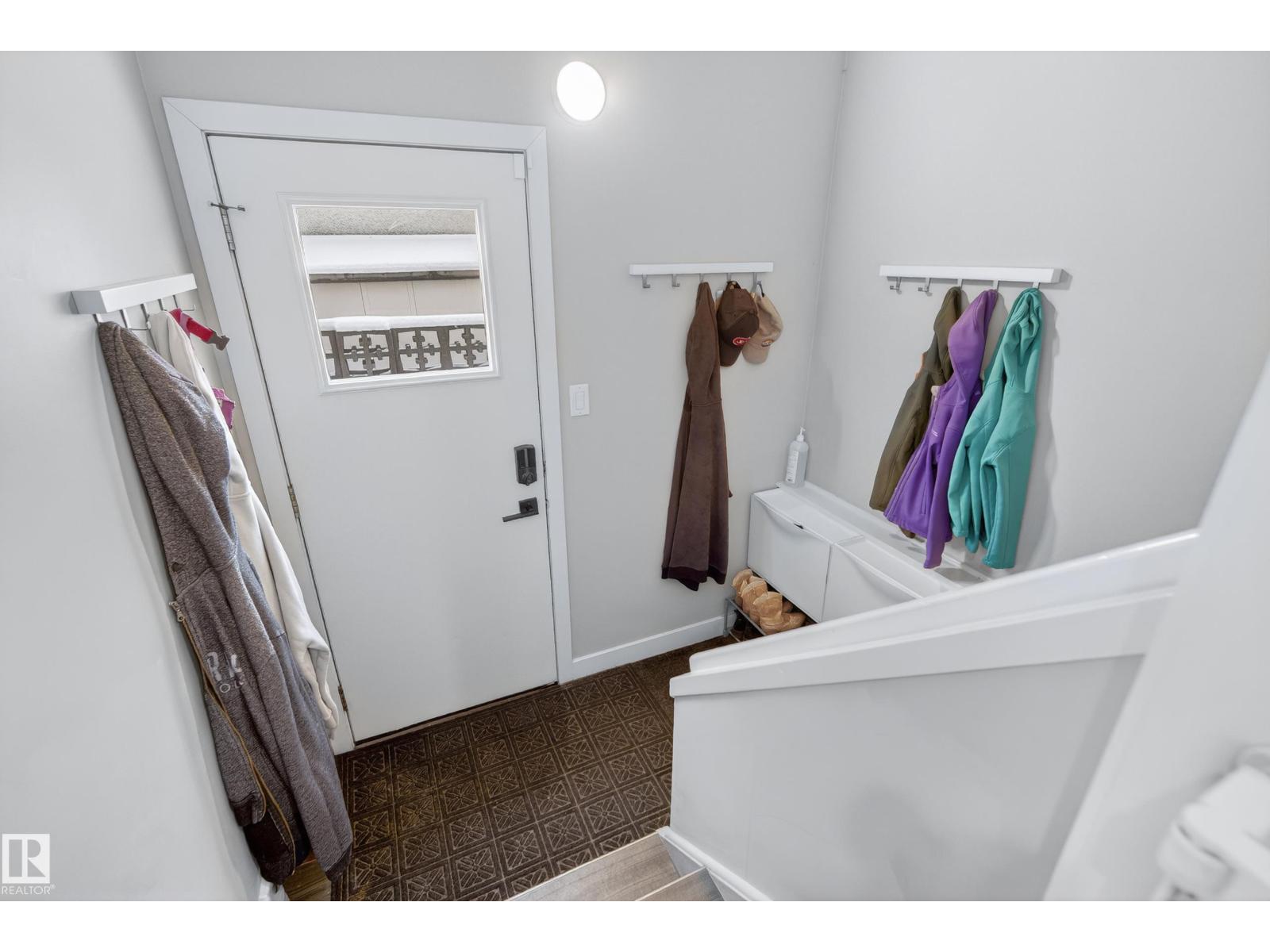 5604 91 AV NW, Edmonton