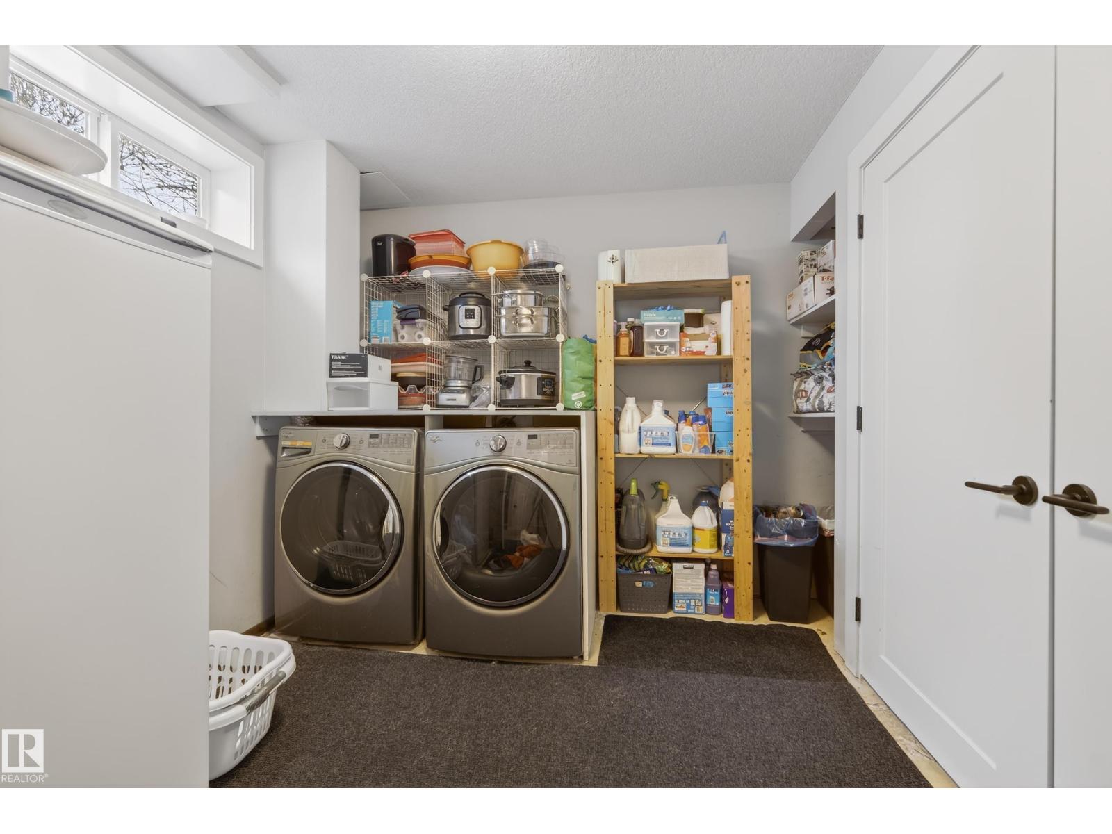 5604 91 AV NW, Edmonton