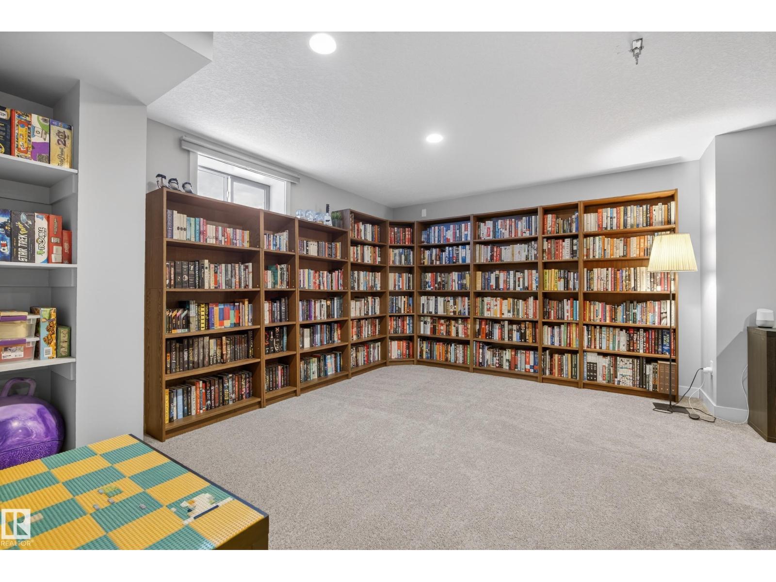 5604 91 AV NW, Edmonton