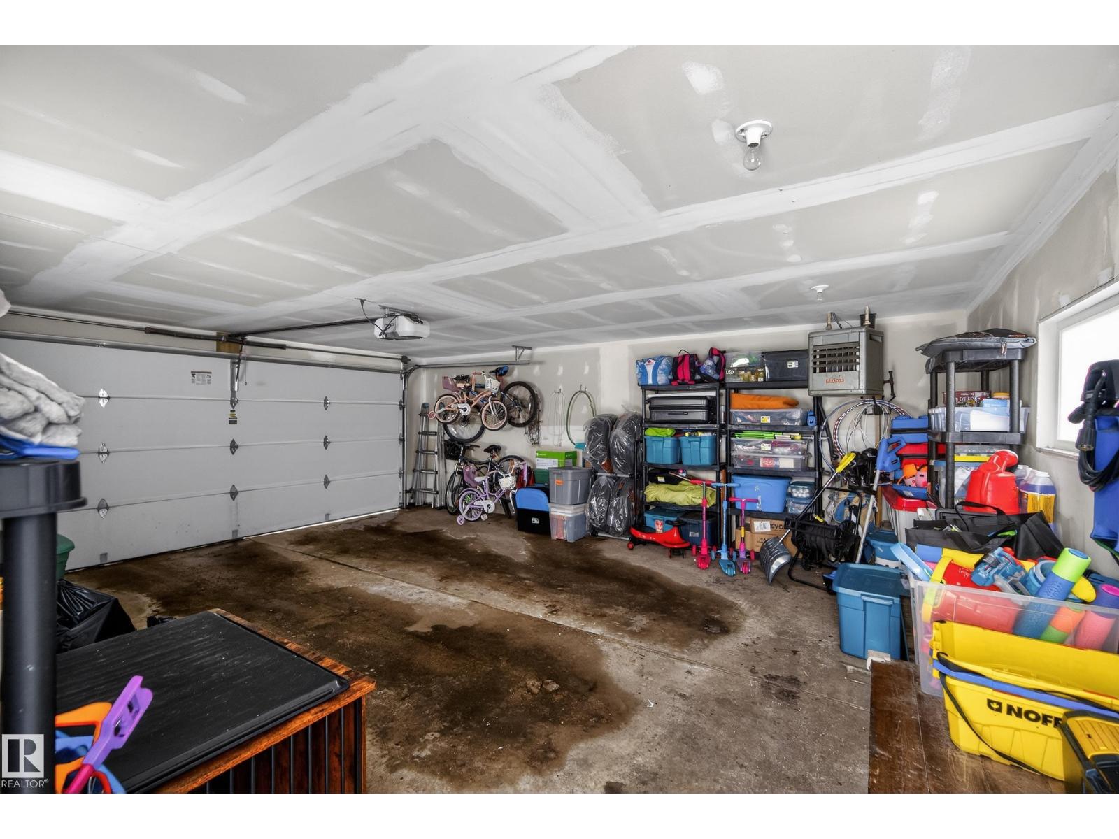 5604 91 AV NW, Edmonton