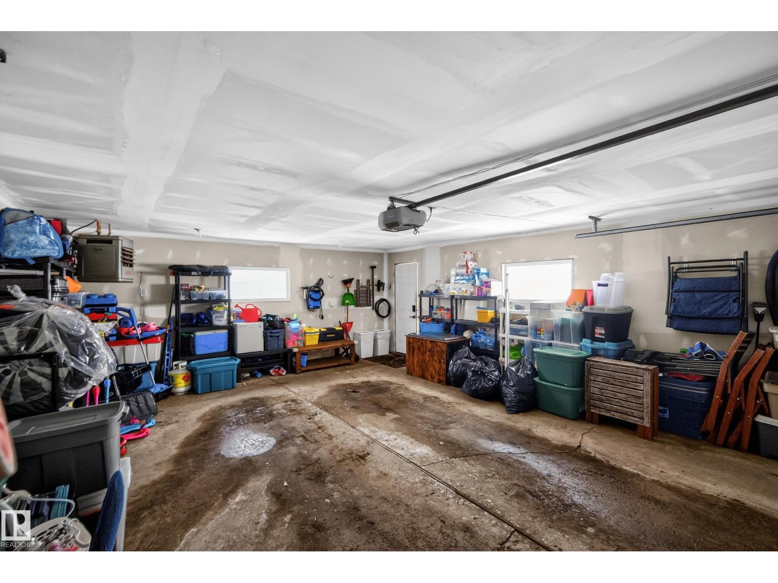 5604 91 AV NW, Edmonton