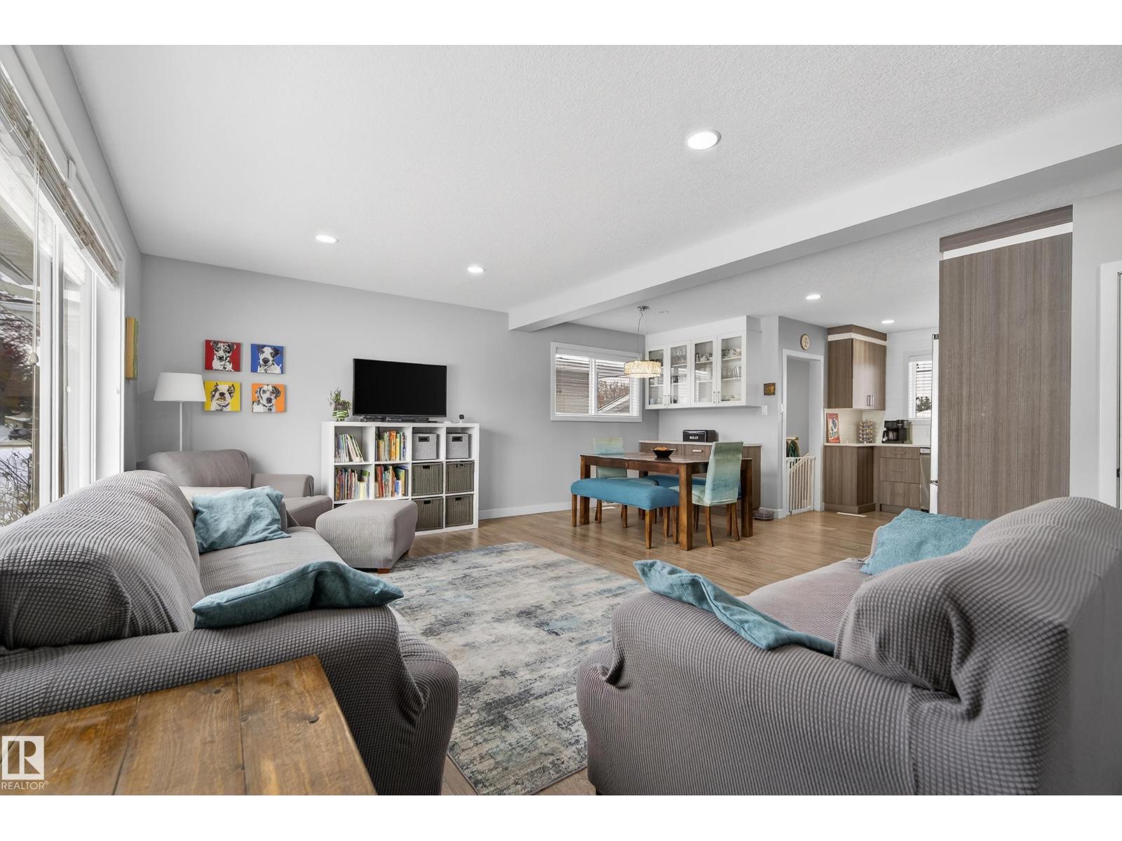 5604 91 AV NW, Edmonton