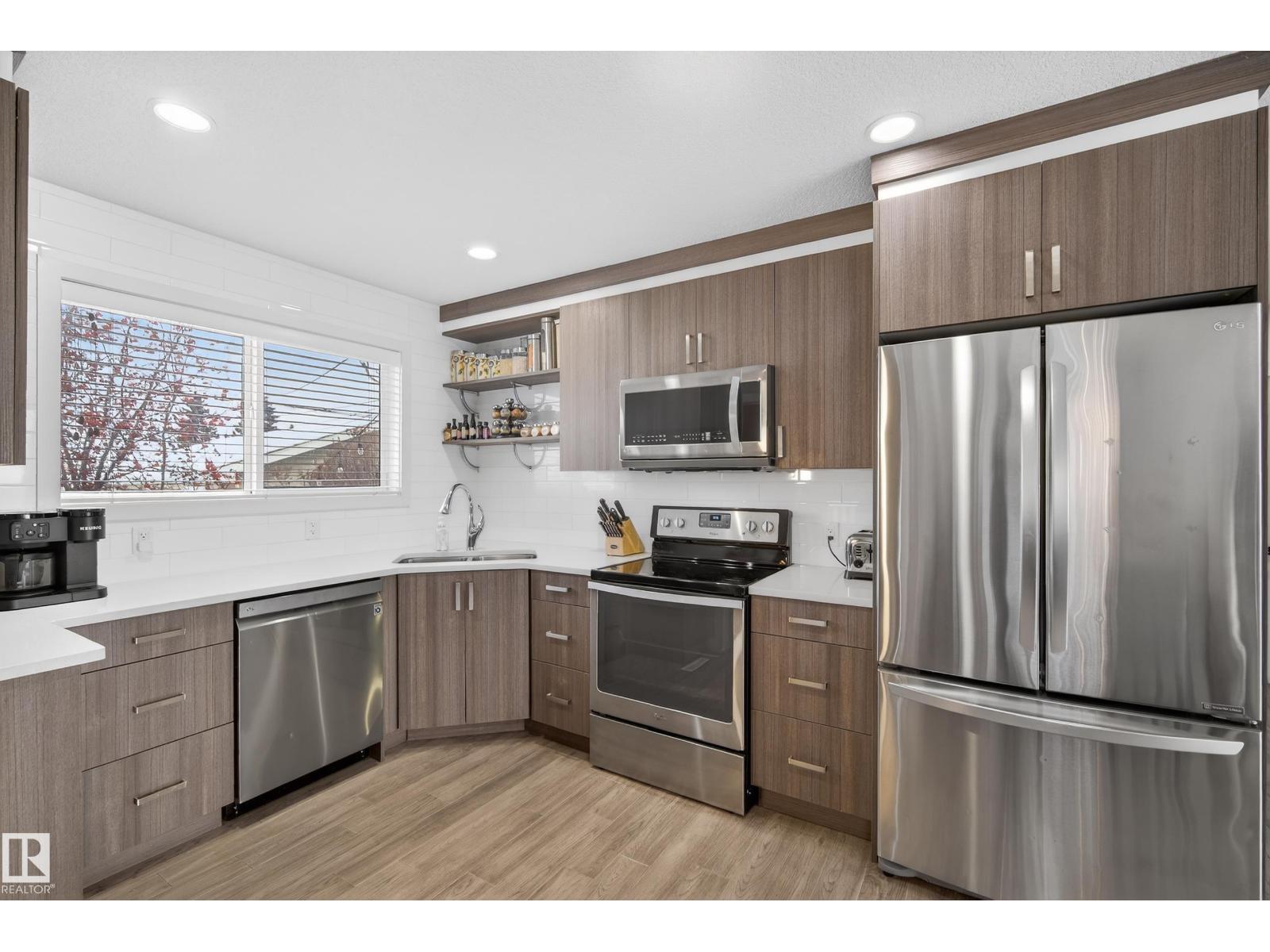 5604 91 AV NW, Edmonton