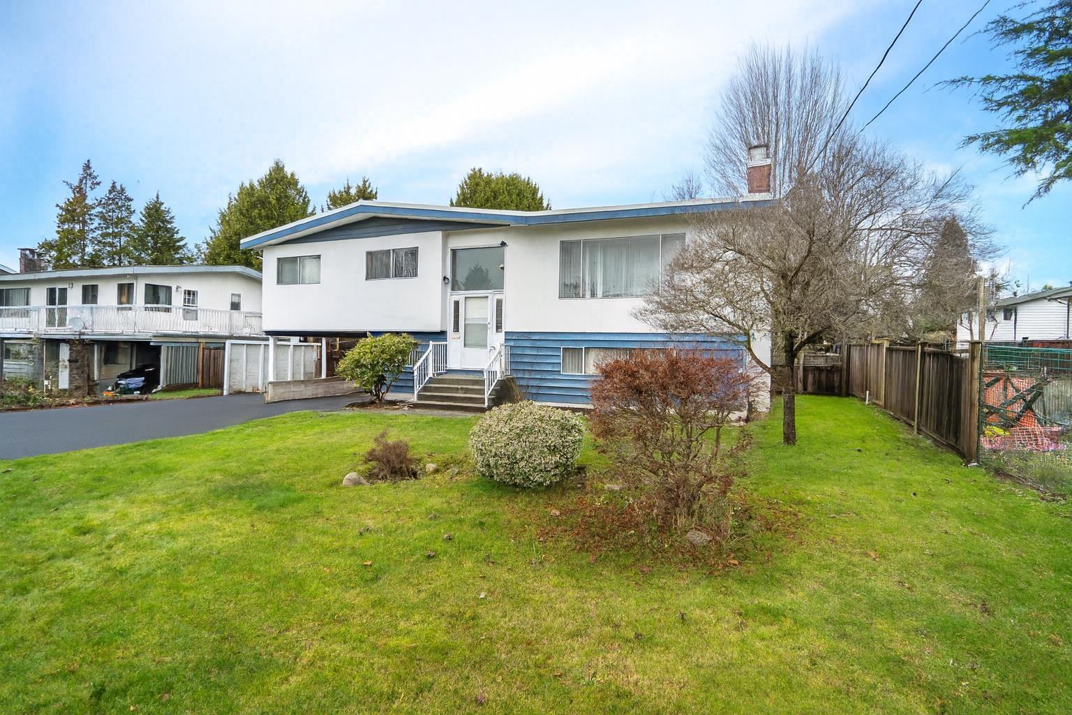 11249 80 Avenue, Delta